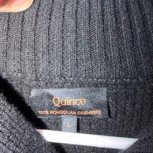 Quince Men's Turtleneck Sweater in Black Cashmere